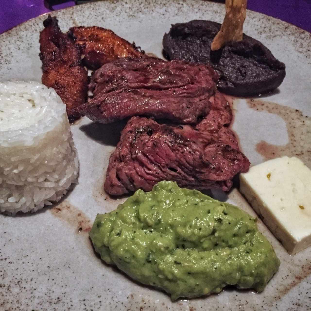 Plato Chapín