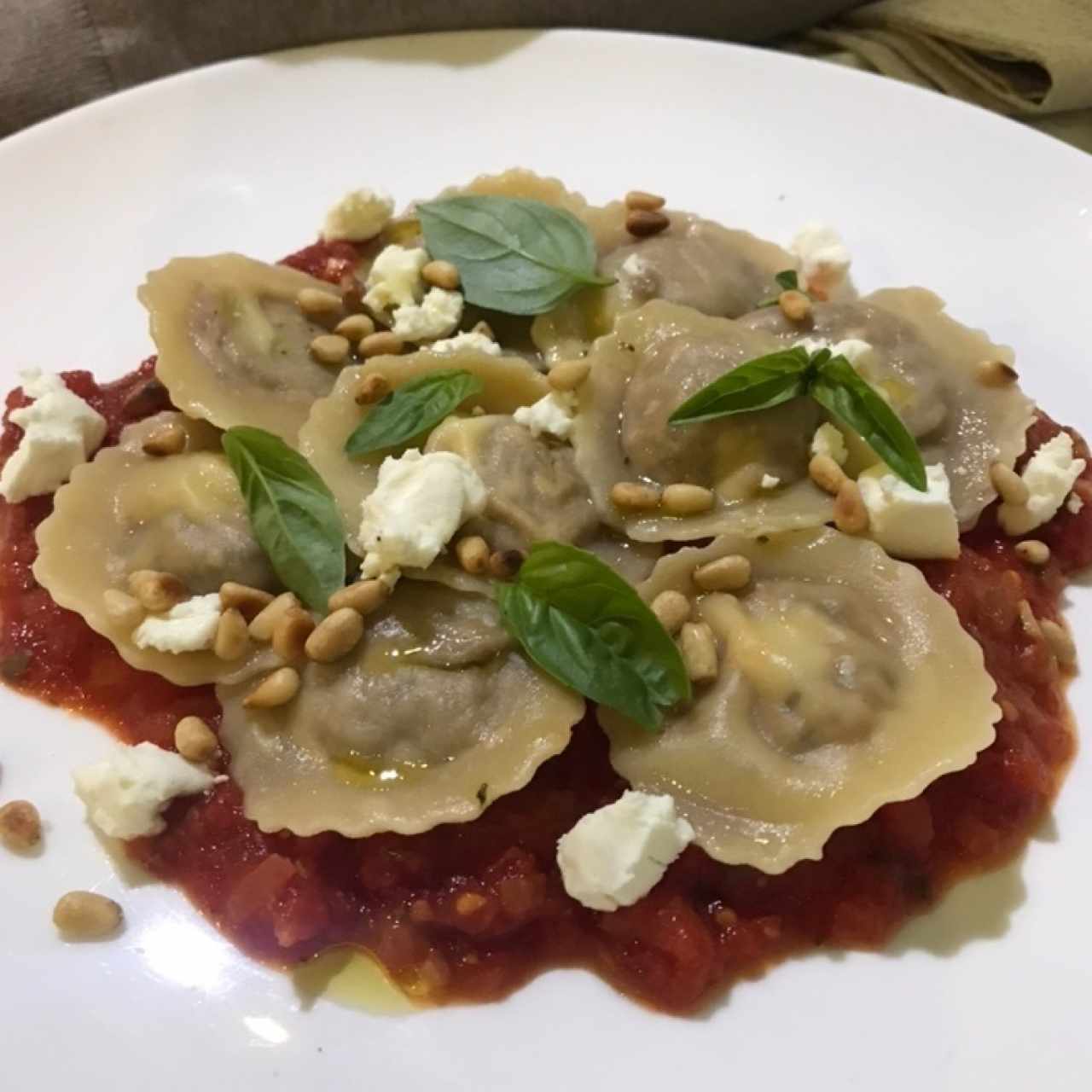 Paste Vegetariana - Raviolo Mediterraneo