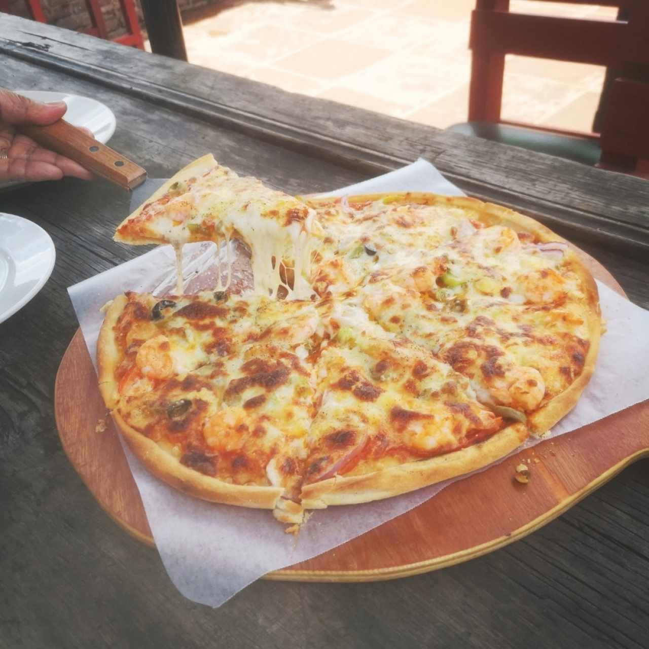 Pizza con camarones 