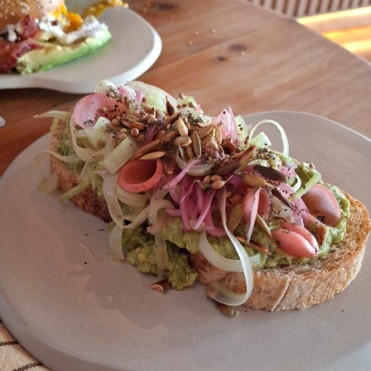 Corazón contento - Avocado Toast