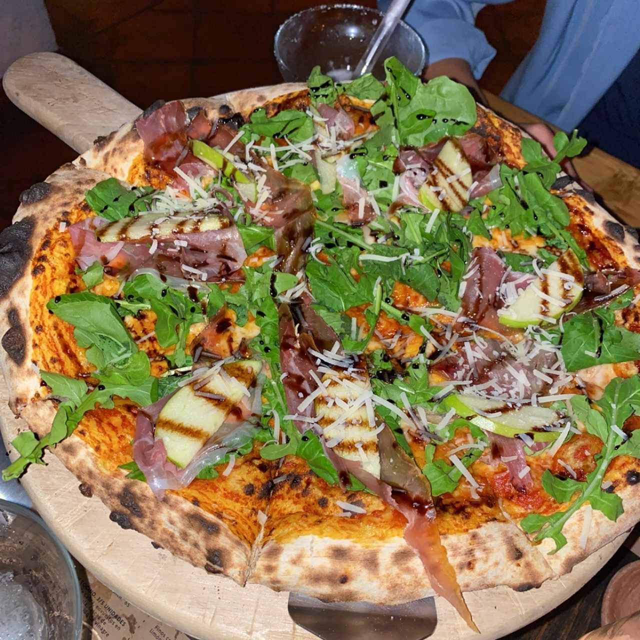 Prosciutto, Manzana y Arugula 