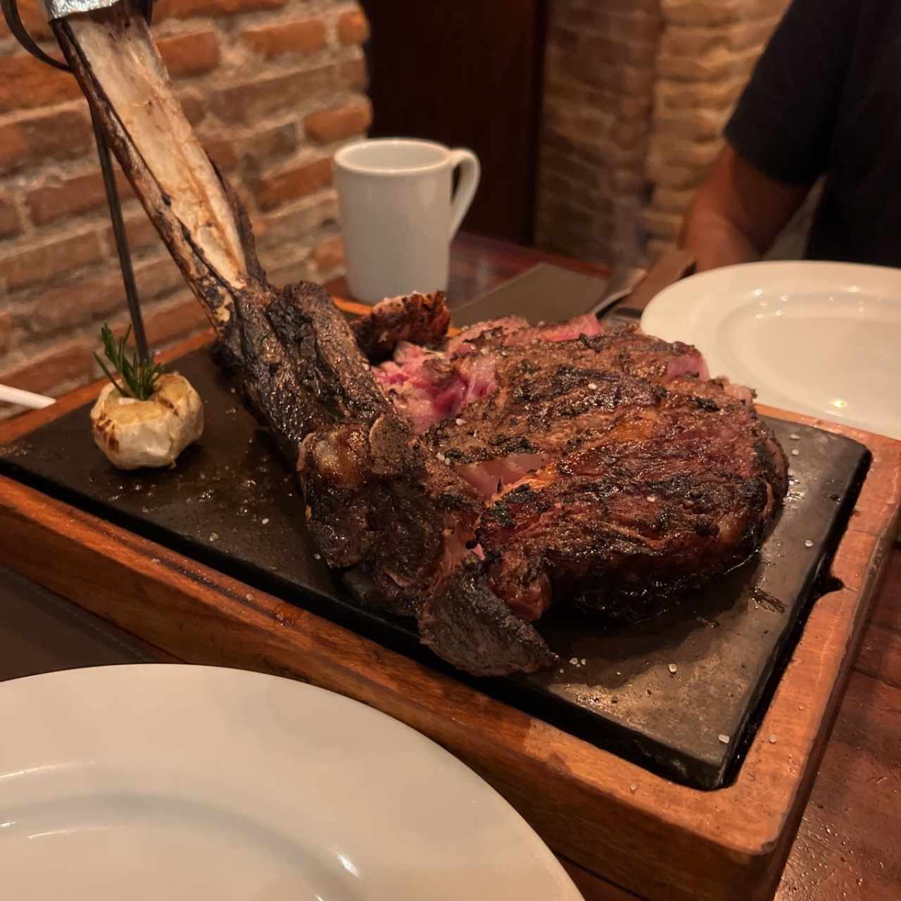 TOMAHAWK