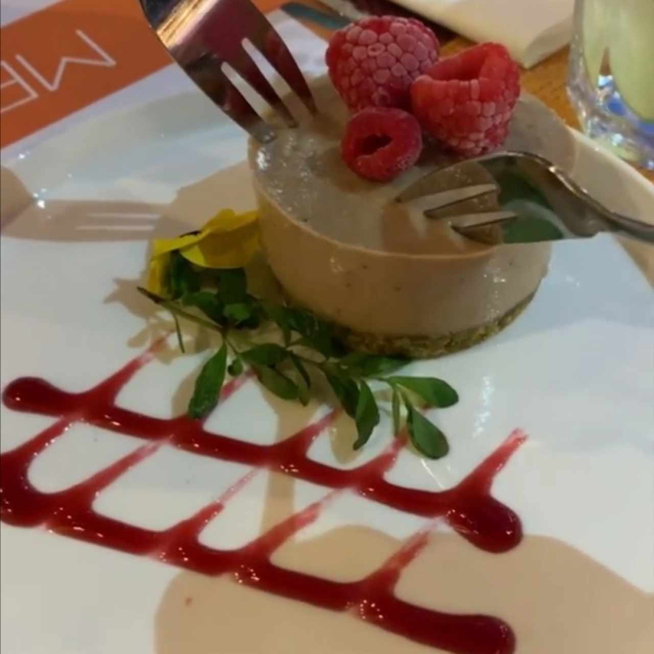 Cheesecake de banano y nueces 