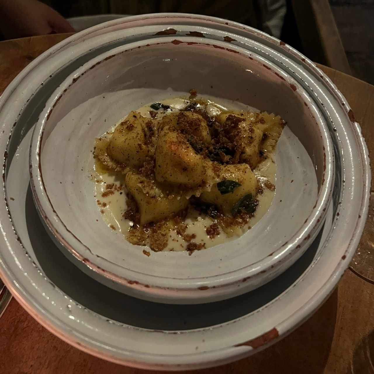 Ravioli relleno de papa y ricotta