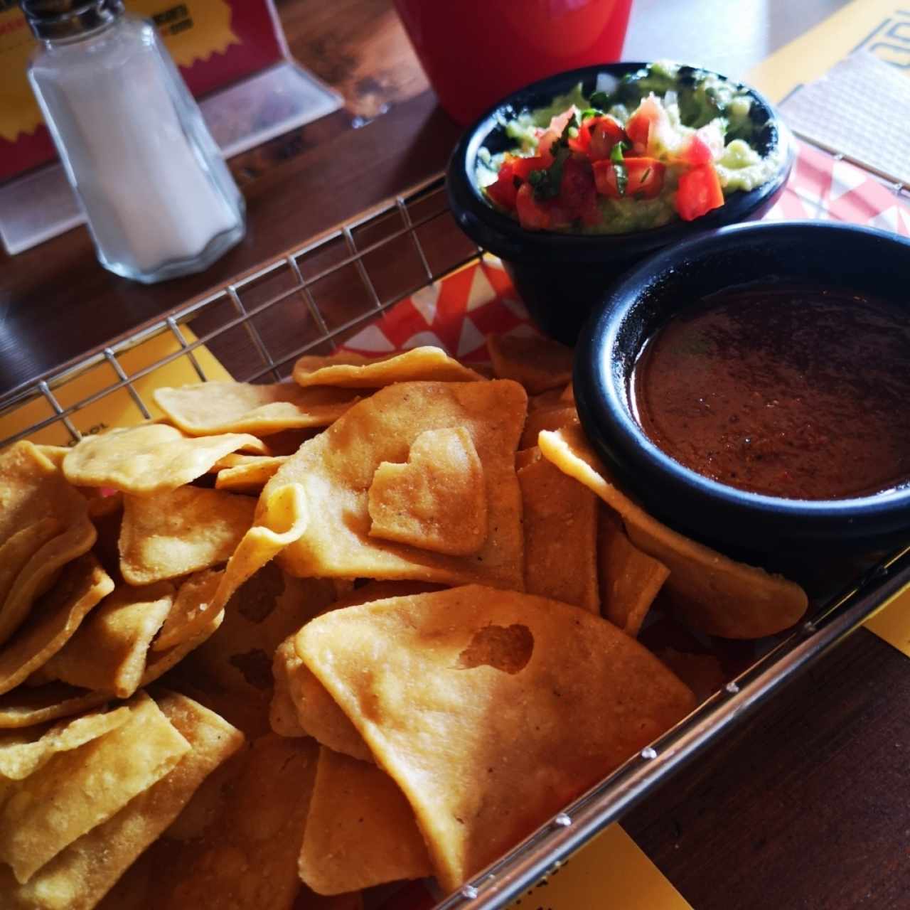 Chips & Salsa o Guacamole