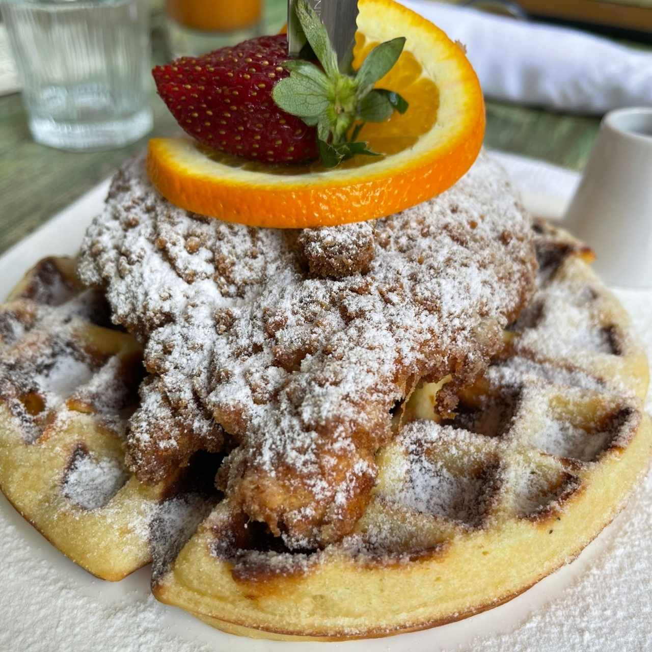 Chicken & Waffles (Brunch) 