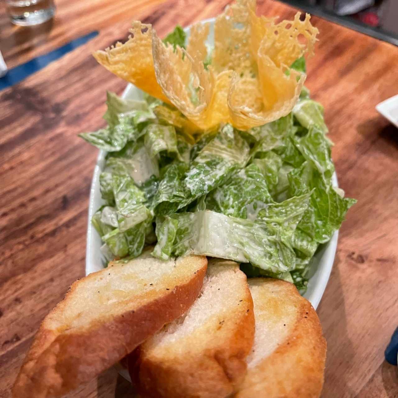ENSALADA CAESAR A LA PARRILLA
