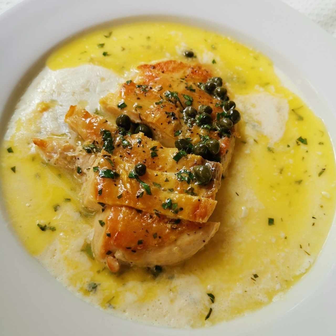 Pollo en Polenta Cremosa