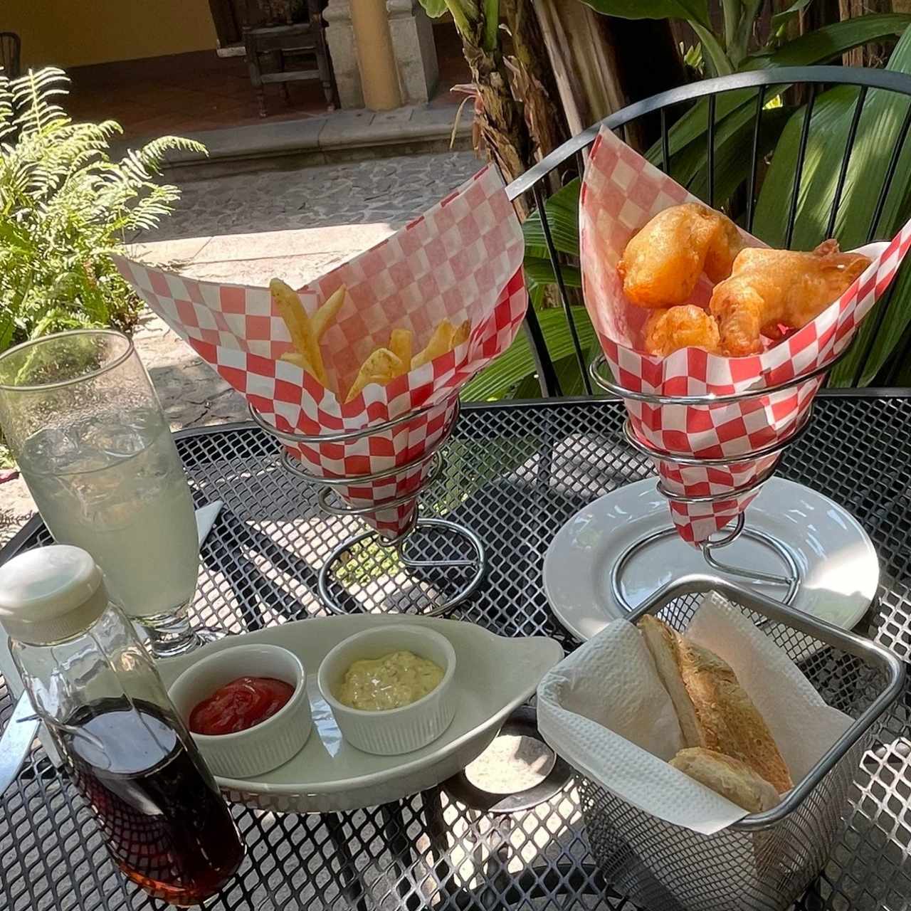 Platos Fuertes - Shrimp & chips