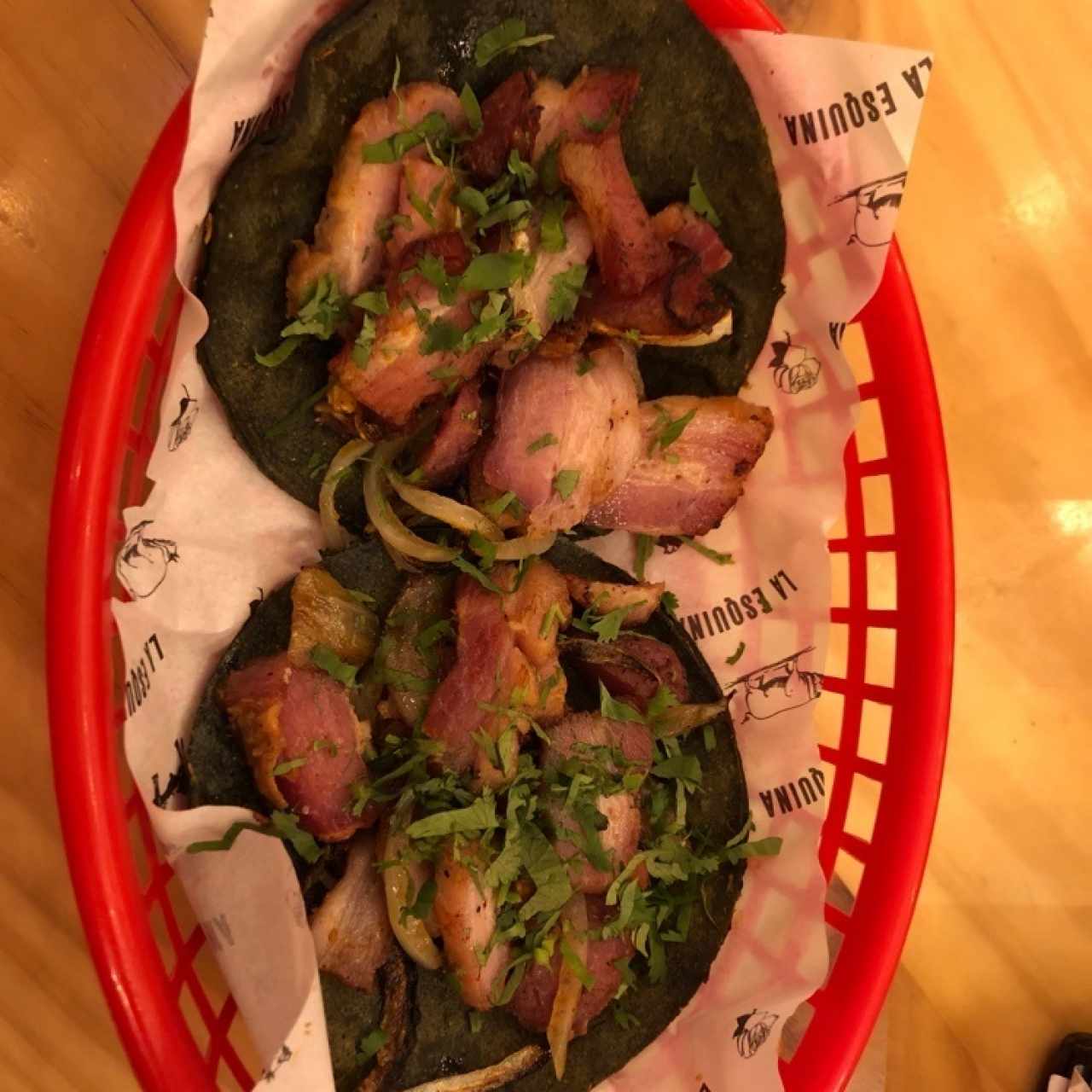 Tacos de carnitas.