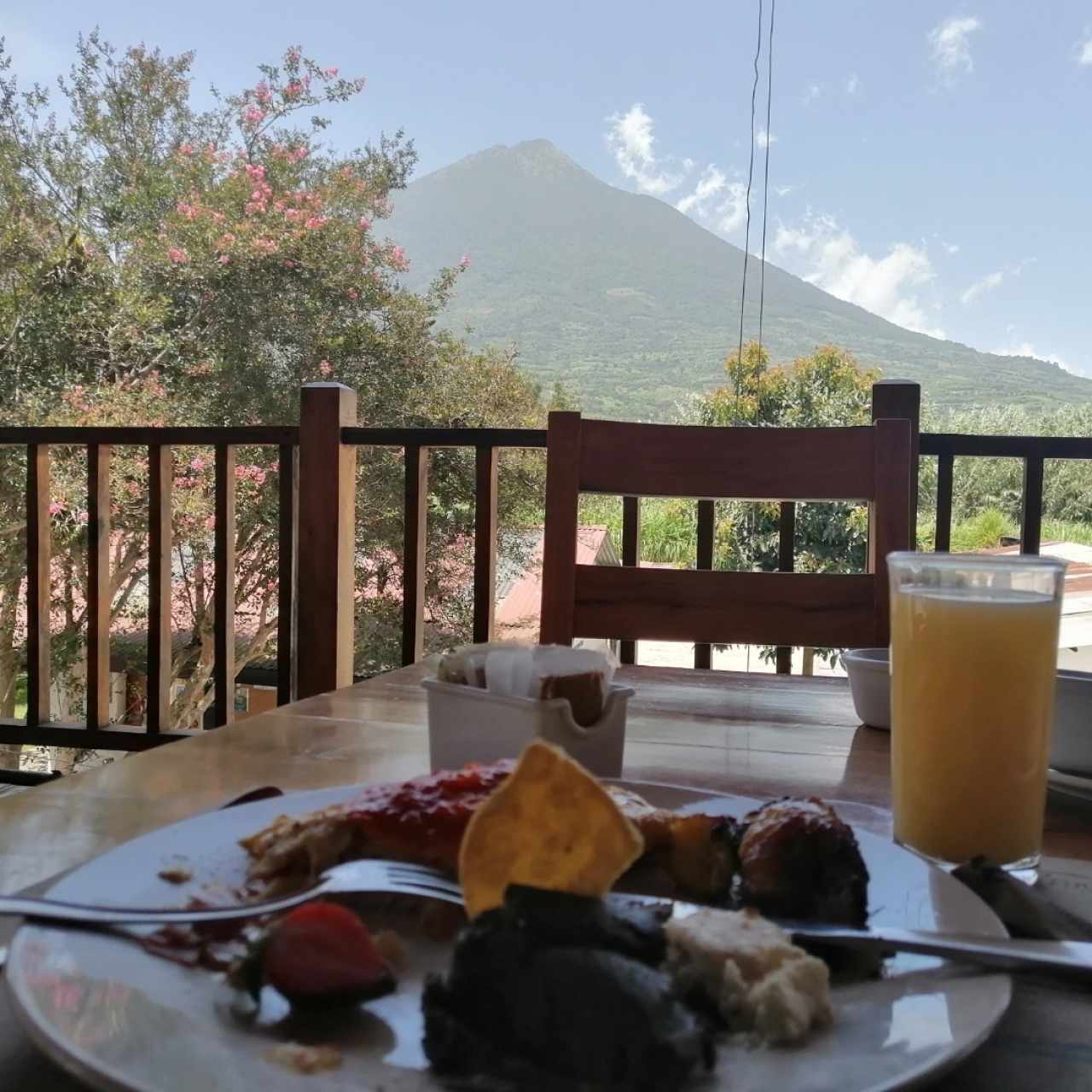 Omelette clásico y vista hermosa