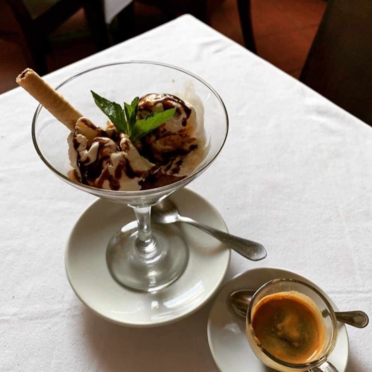 Menú - I Dolci gelato affogato al caffe