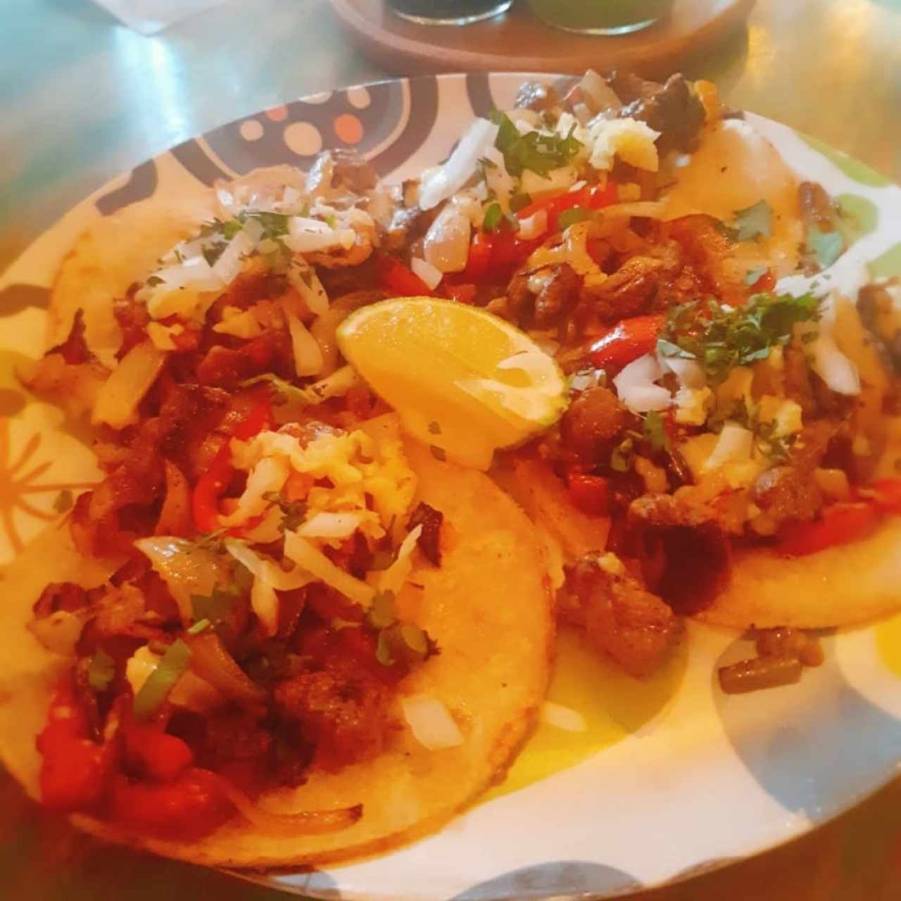 tacos de Res y queso
