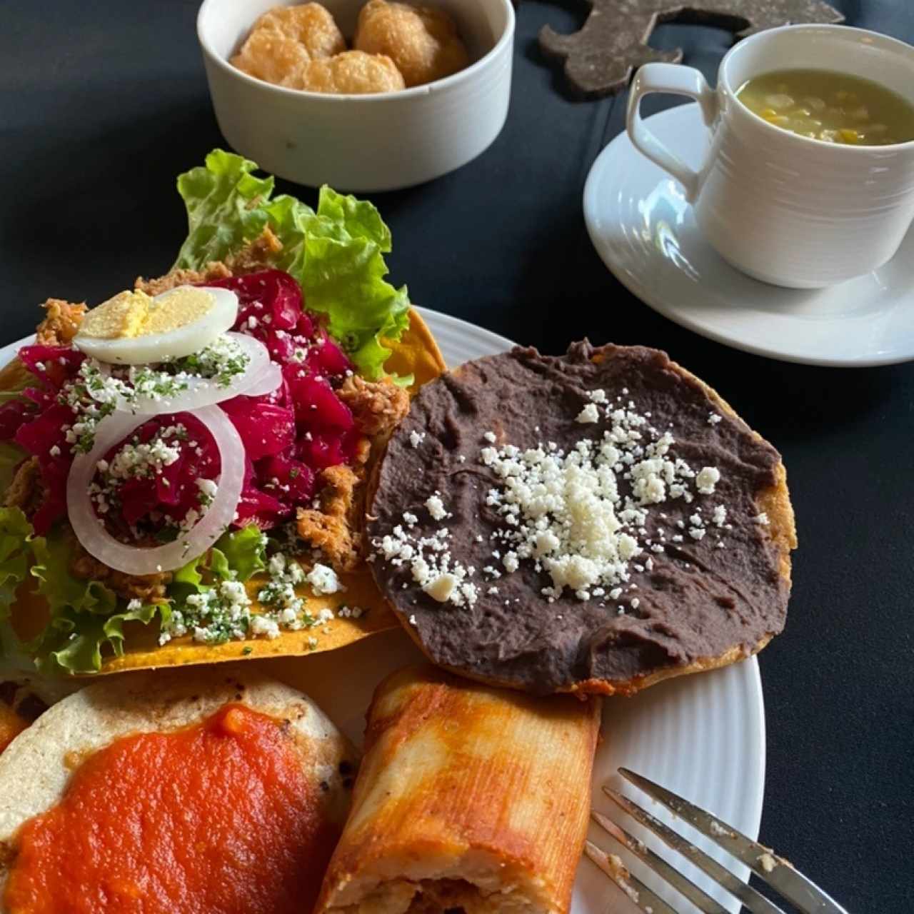 buffet tipico de refaccion