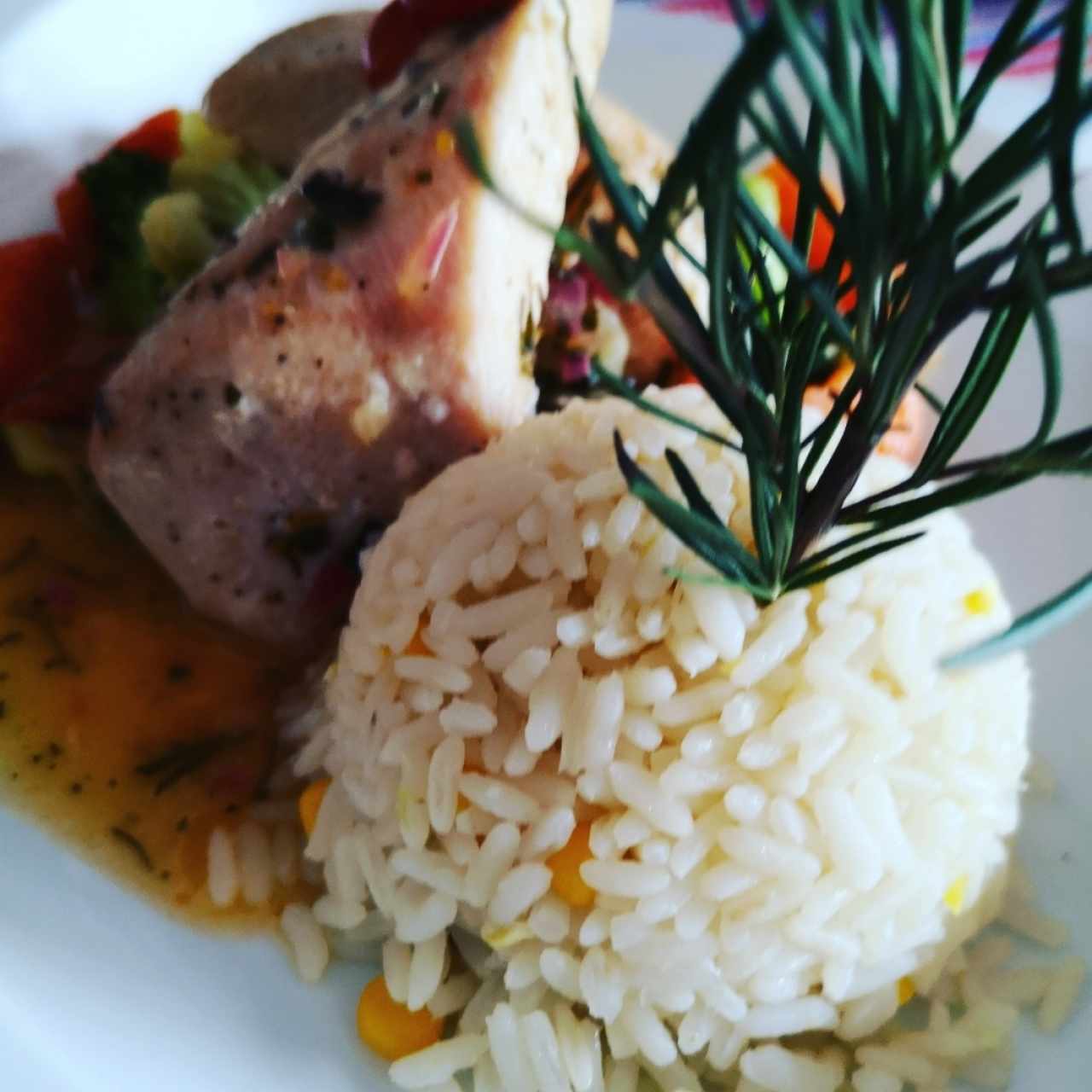 Pollo en tomate cherry 