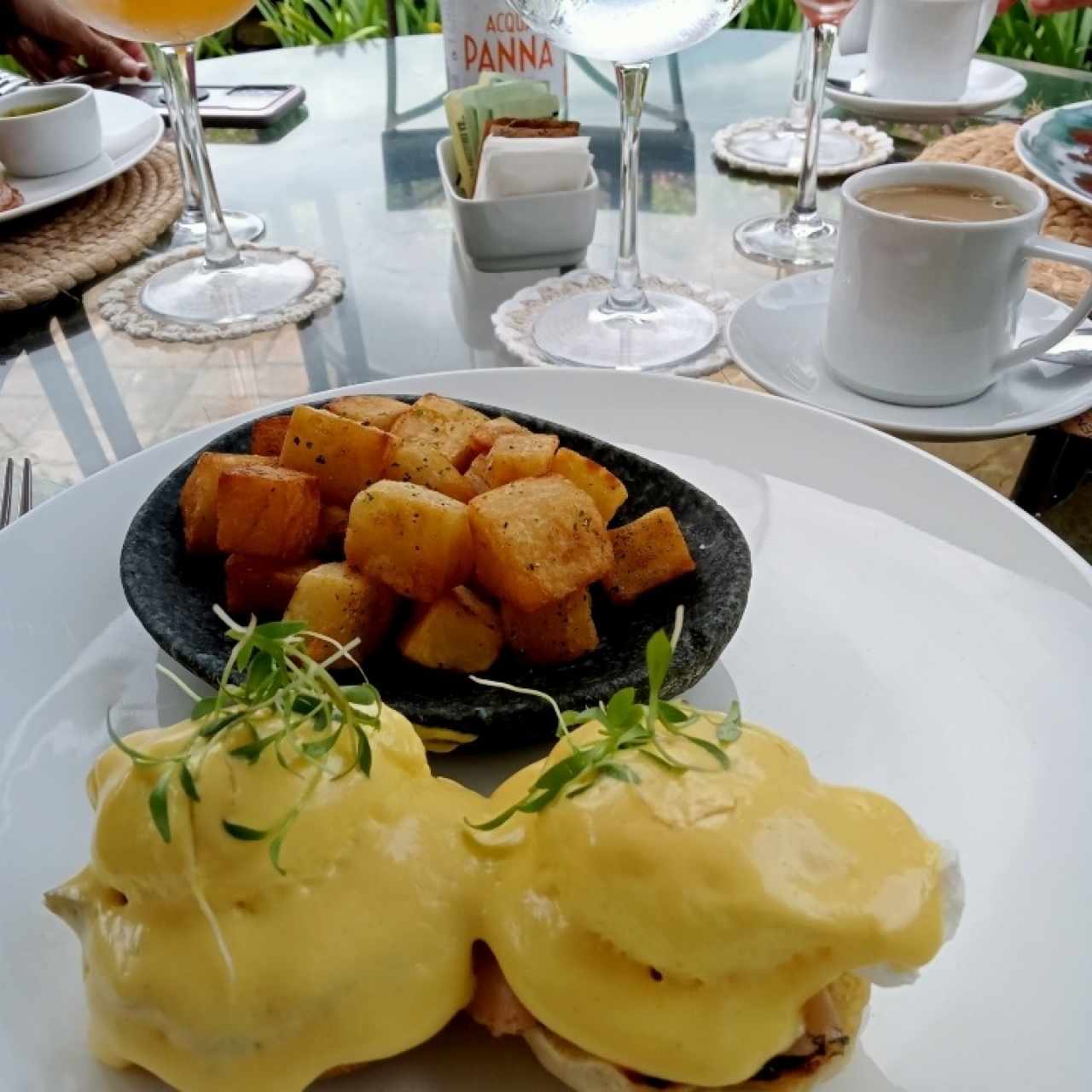 Huevos benedictinos con salmón