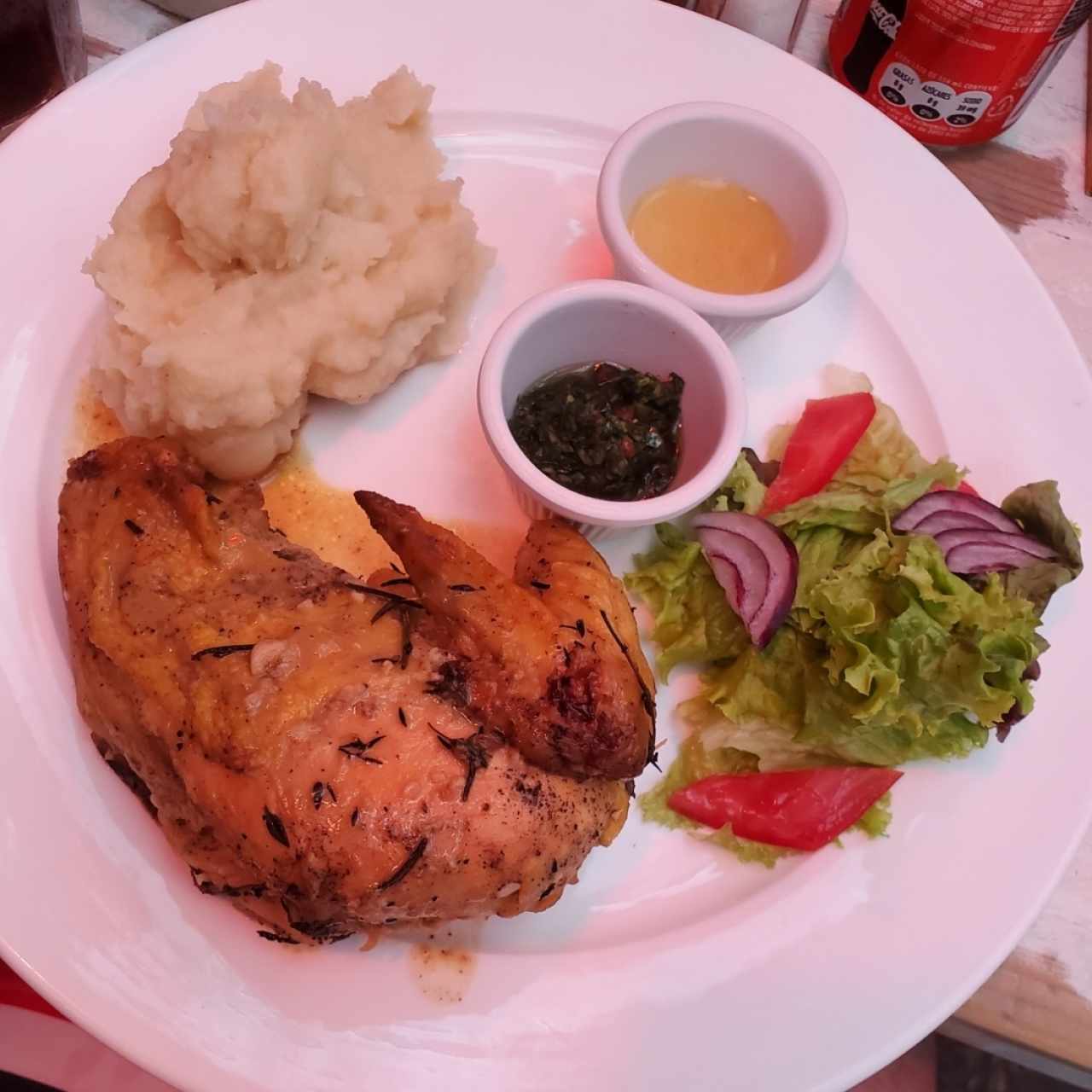 Pollo al horno de leña