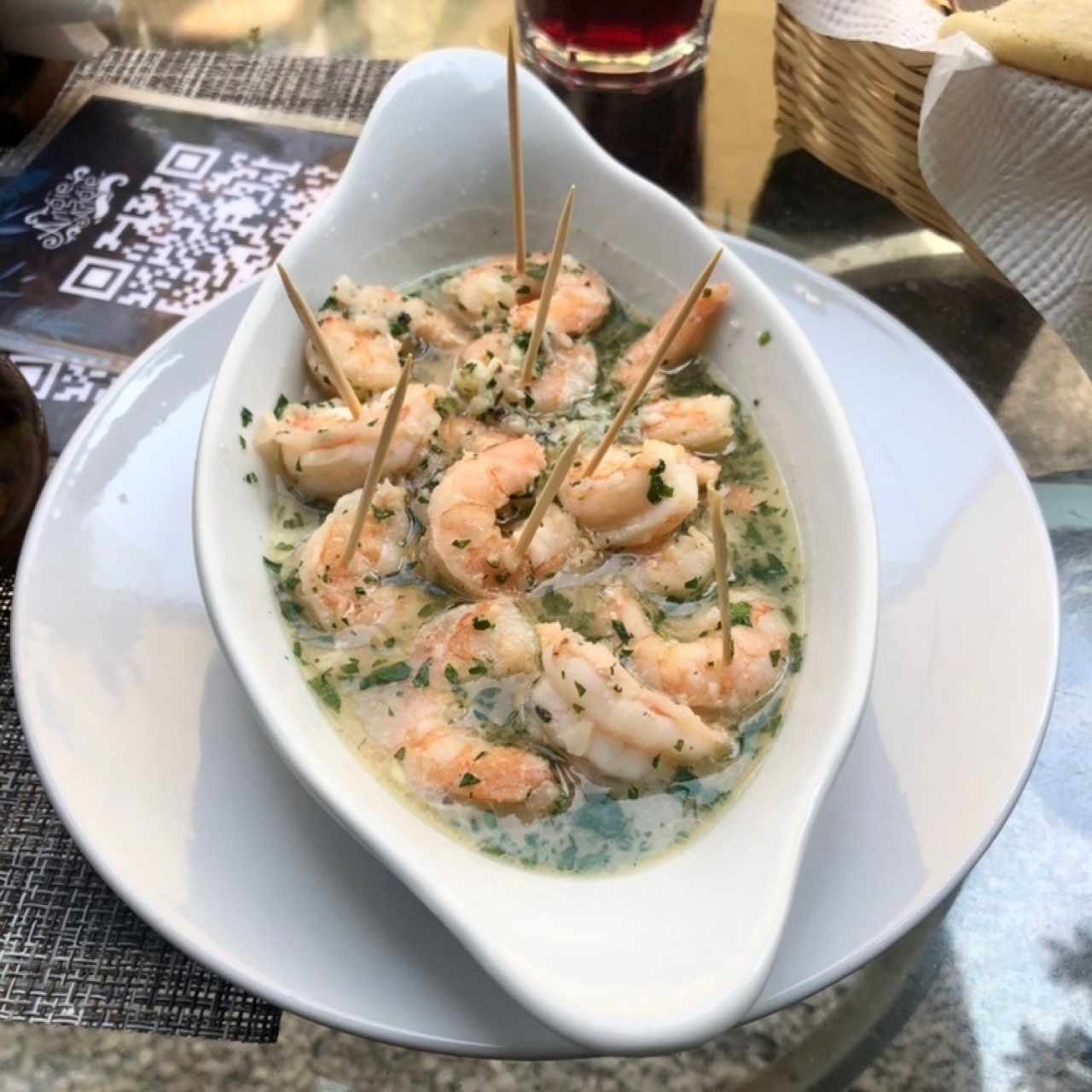 Camarones al ajillo