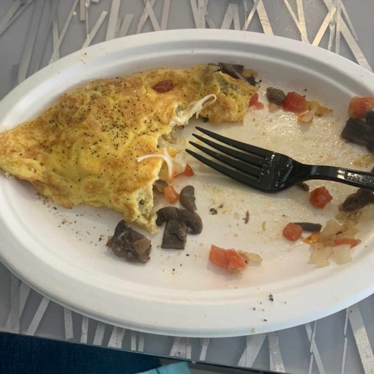Omelette de mozzarella y champiñones