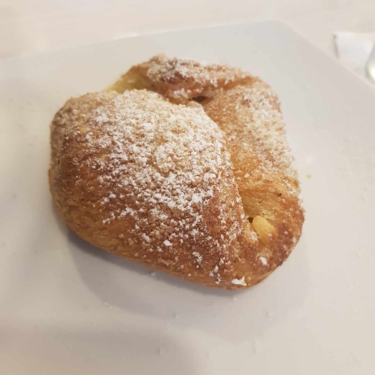 Croissant de queso dulce