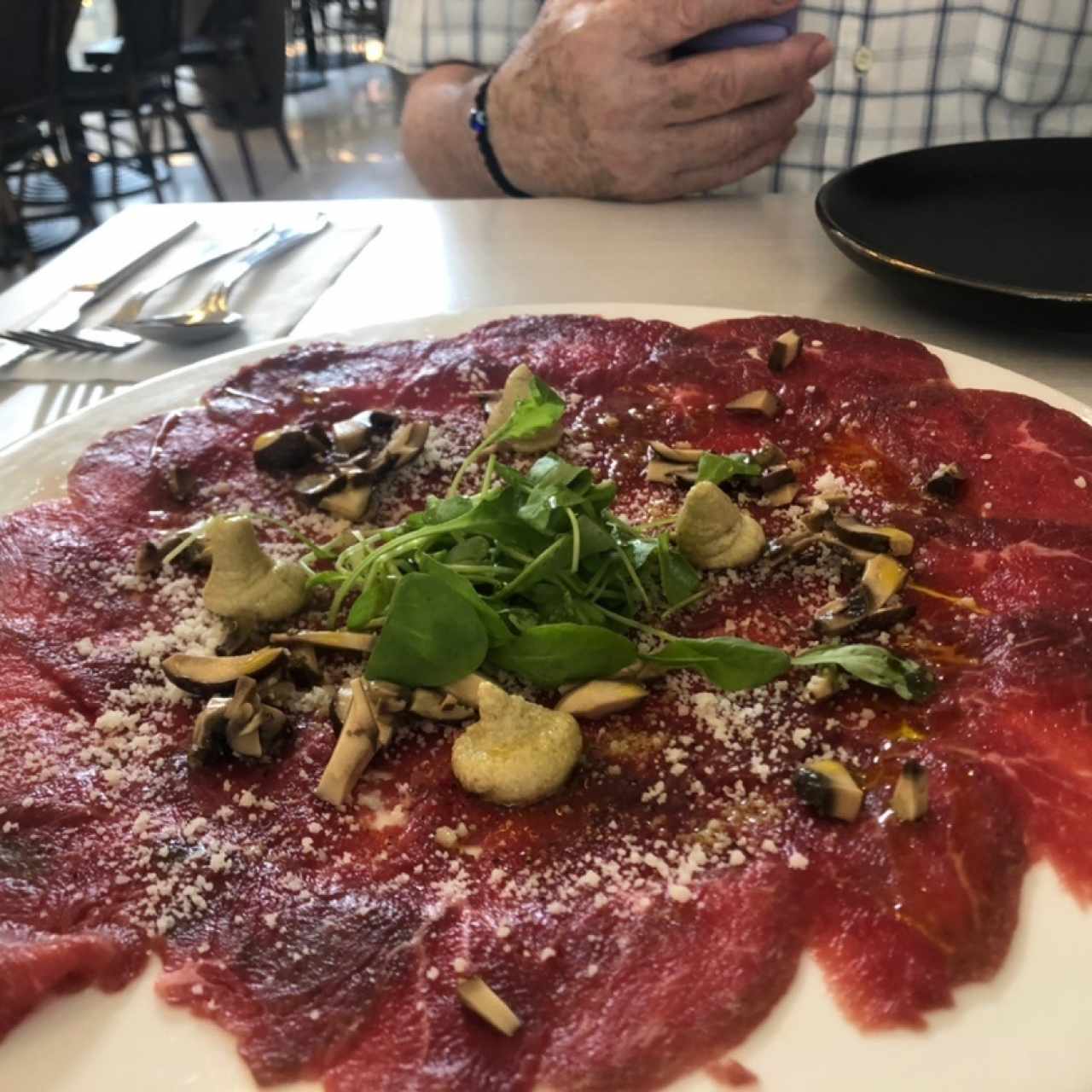 Carpaccio de res