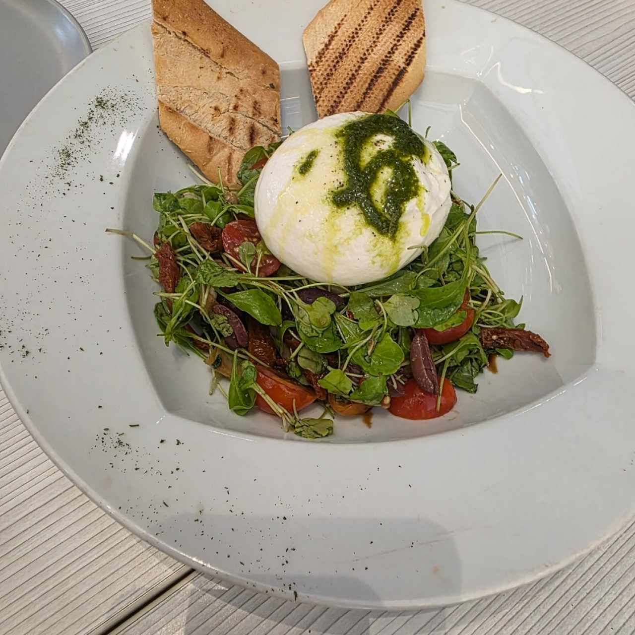 Ensaladas - Burrata