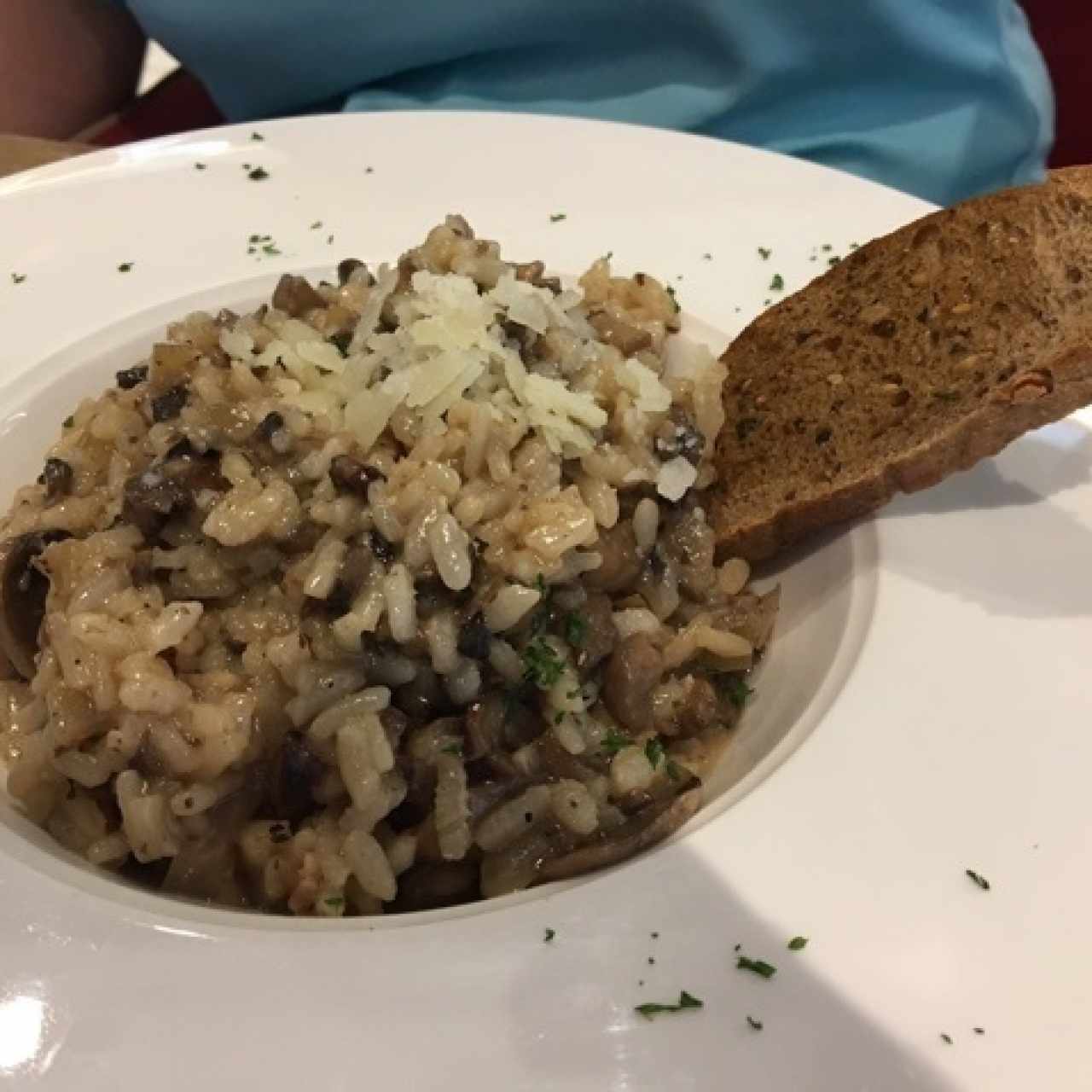 Risotto de hongos con cebollín