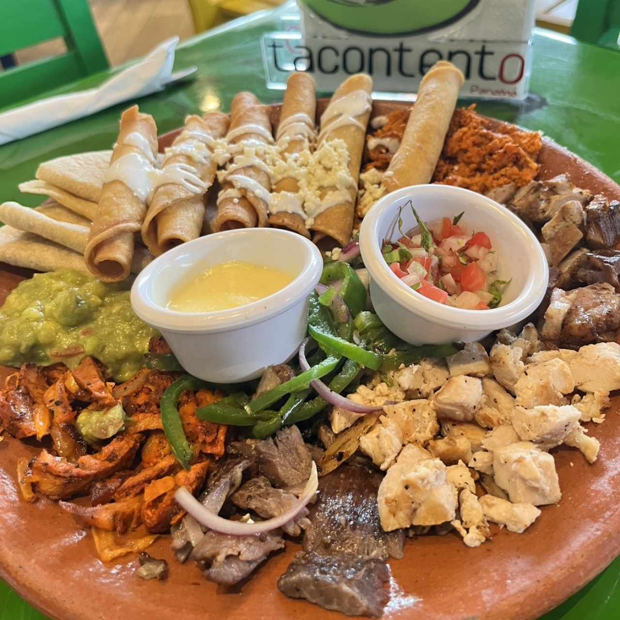 Platos - Bandeja Tacontento