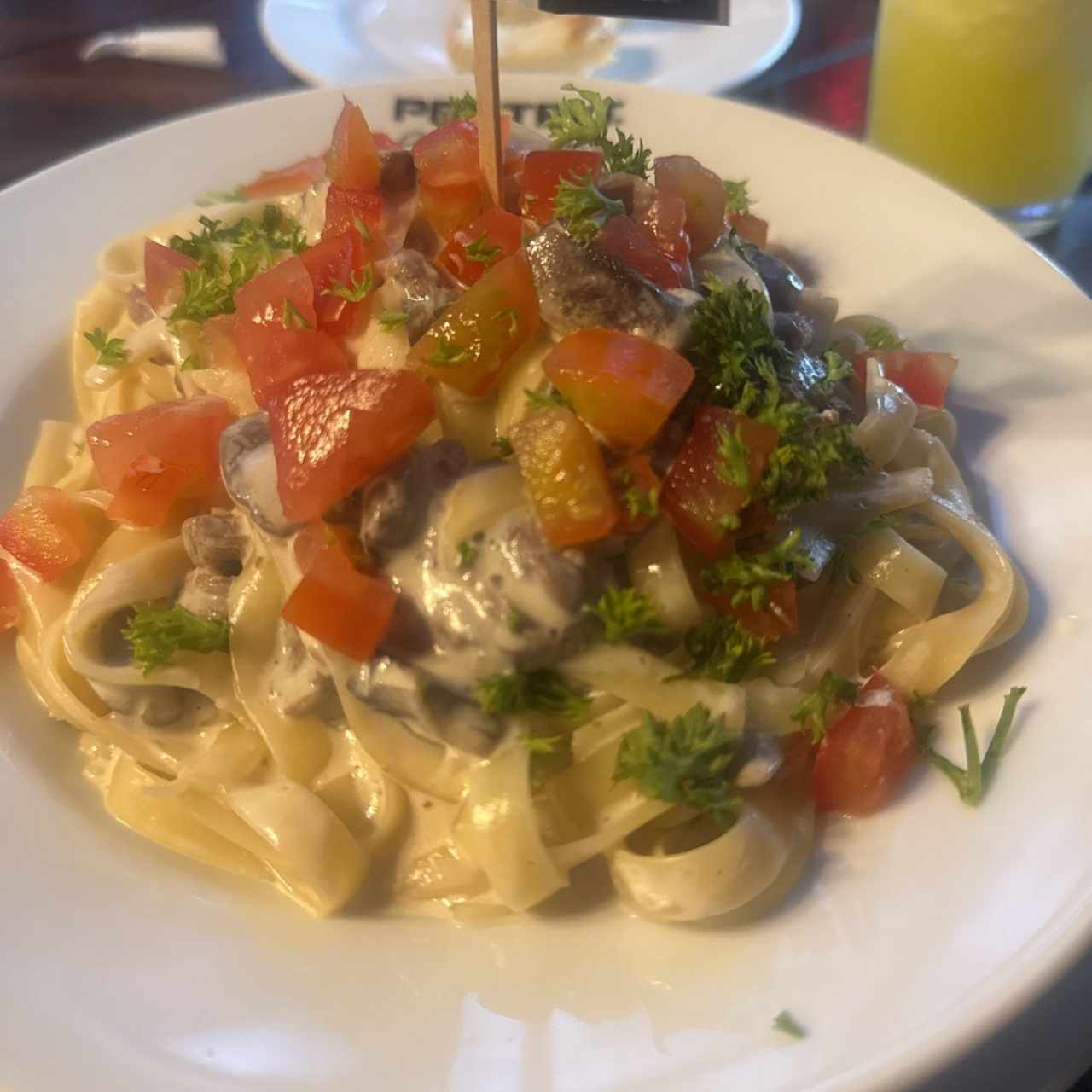 PASTAS - STEAK FETUCCINI