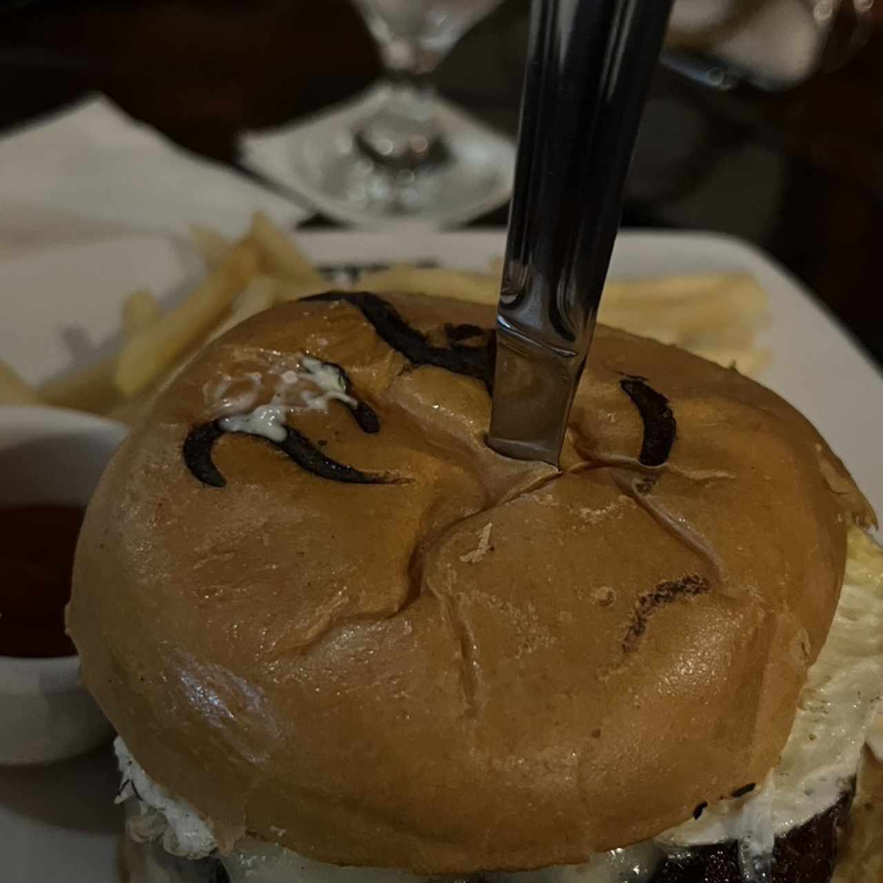 HAMBURGUESAS - TITOS REX BURGUER