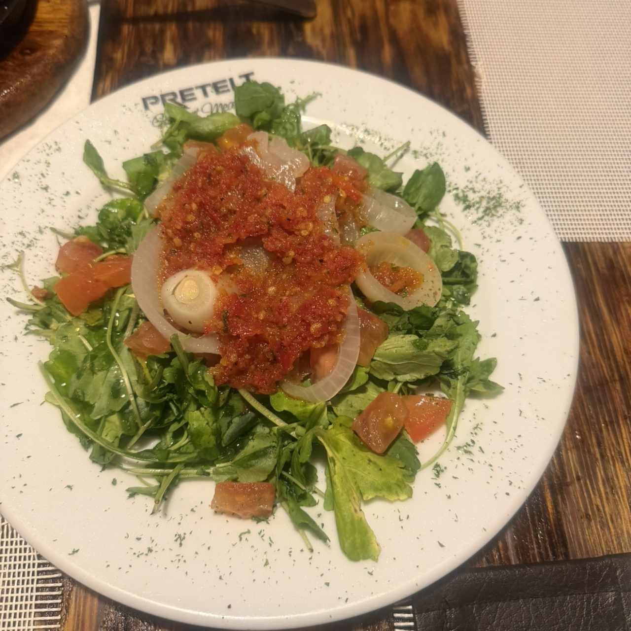 SALAD HOUSE