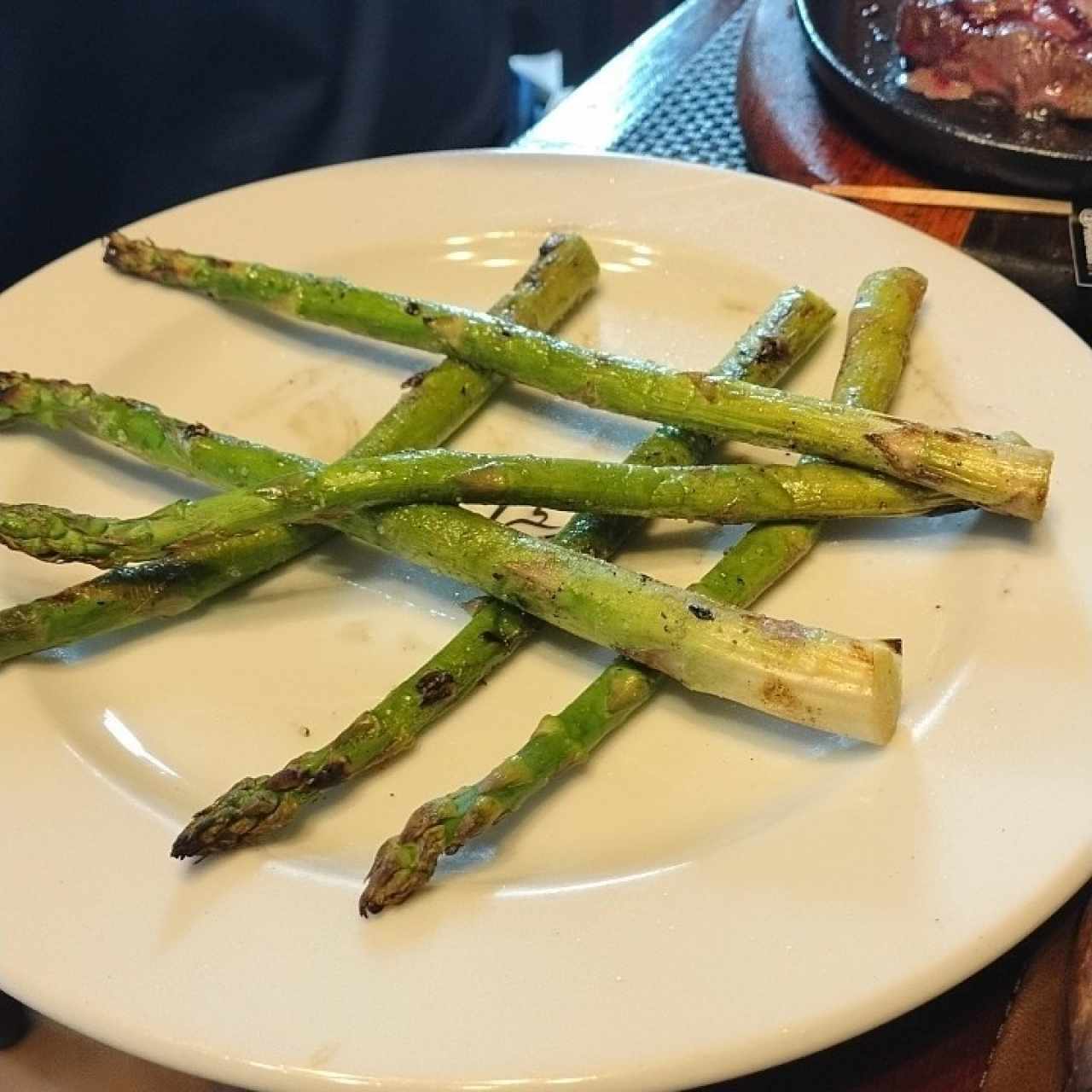 ACOMPAÑAMIENTOS PREMIUM - ESPÁRRAGOS AL GRILL