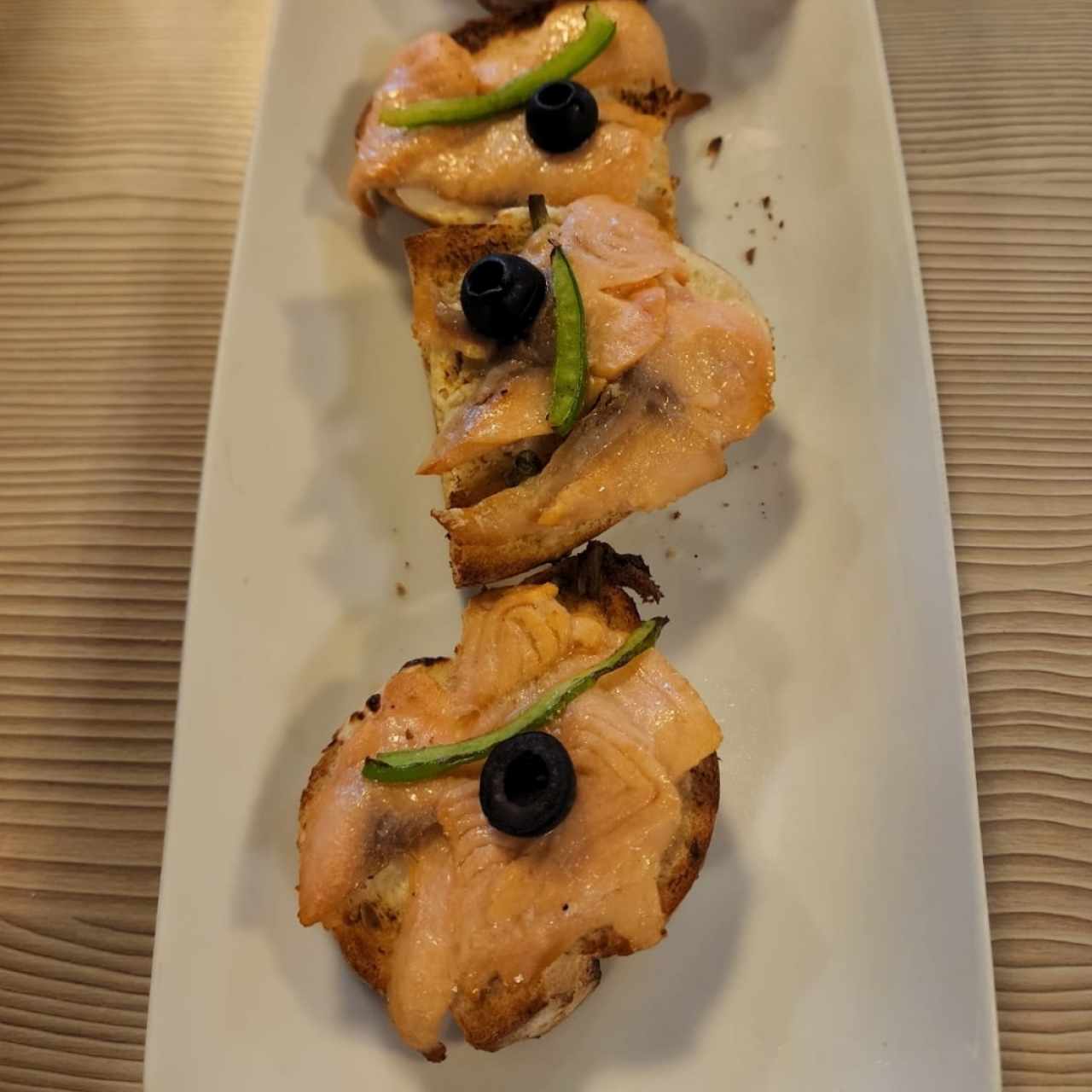bruschetta de salmón