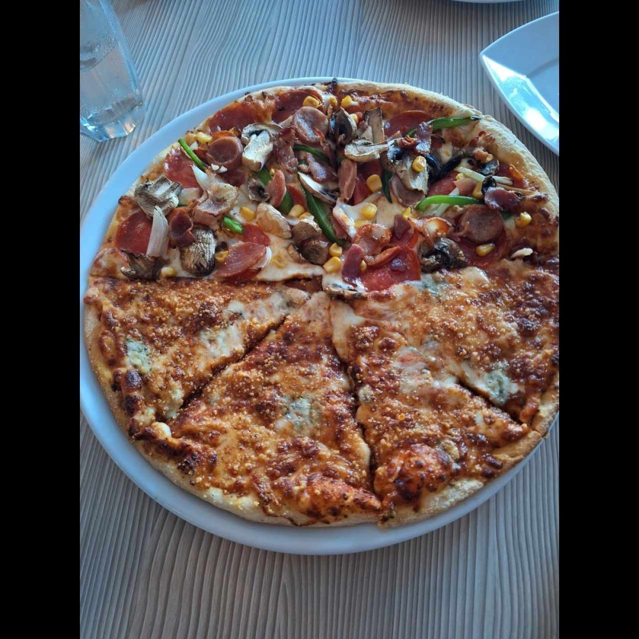 Pizzas - Cheese 4 You y Pizza Vegetales Carnes Mixtas