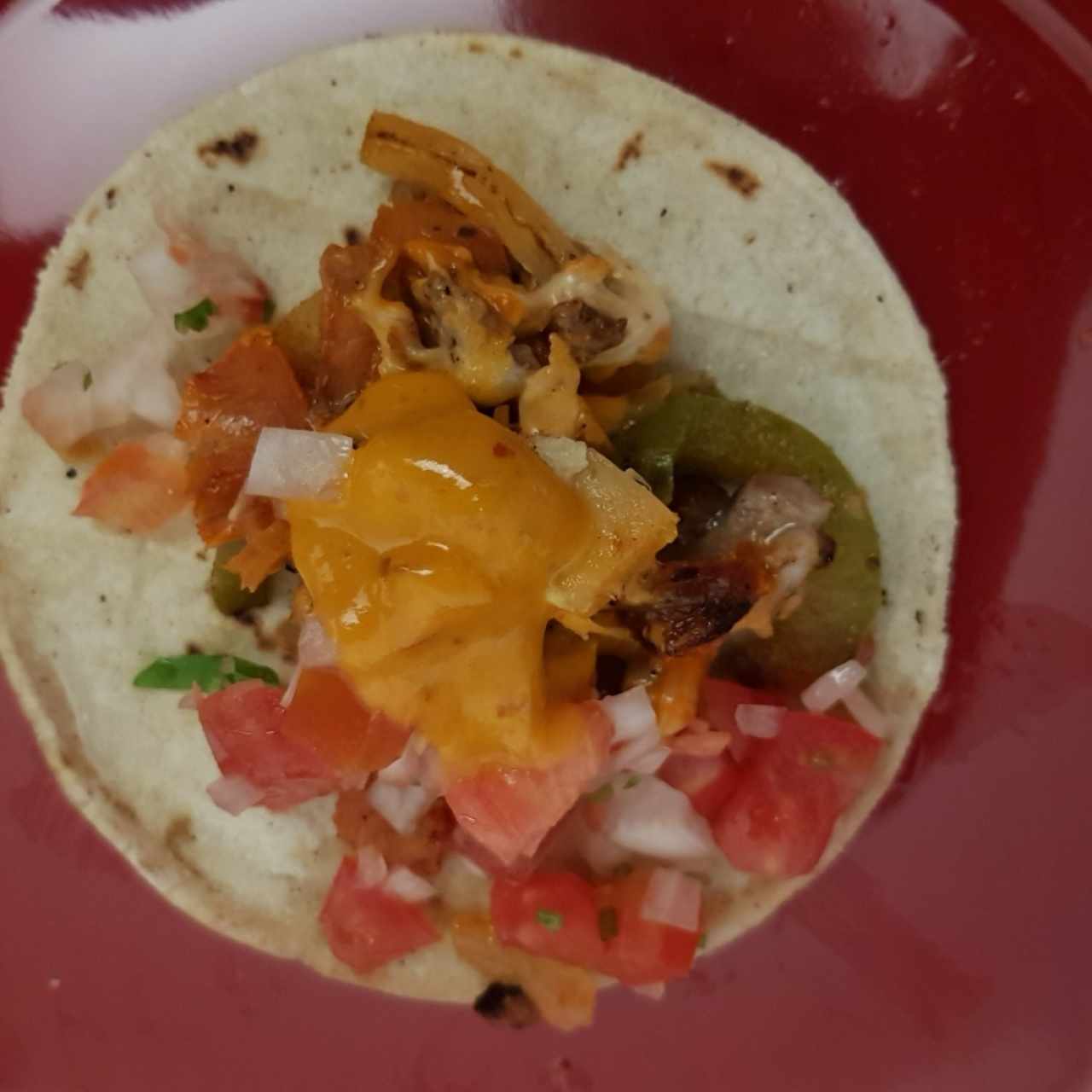 Tarasco en tortilla de maíz