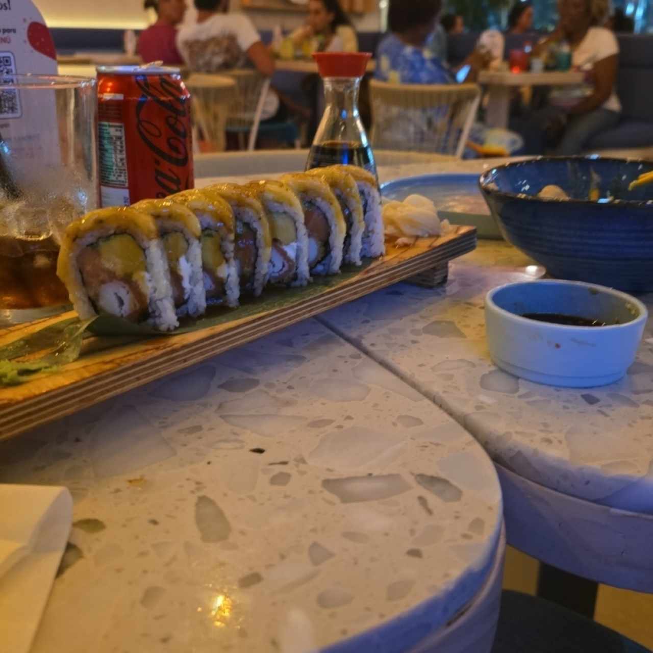 sushi tropical