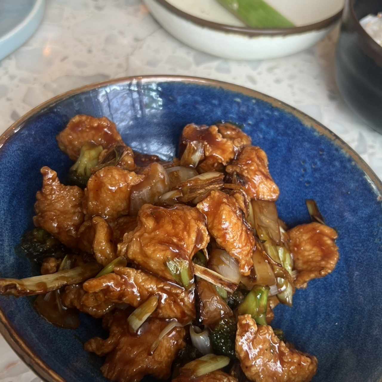 Platos Calientes - Mongolian chicken