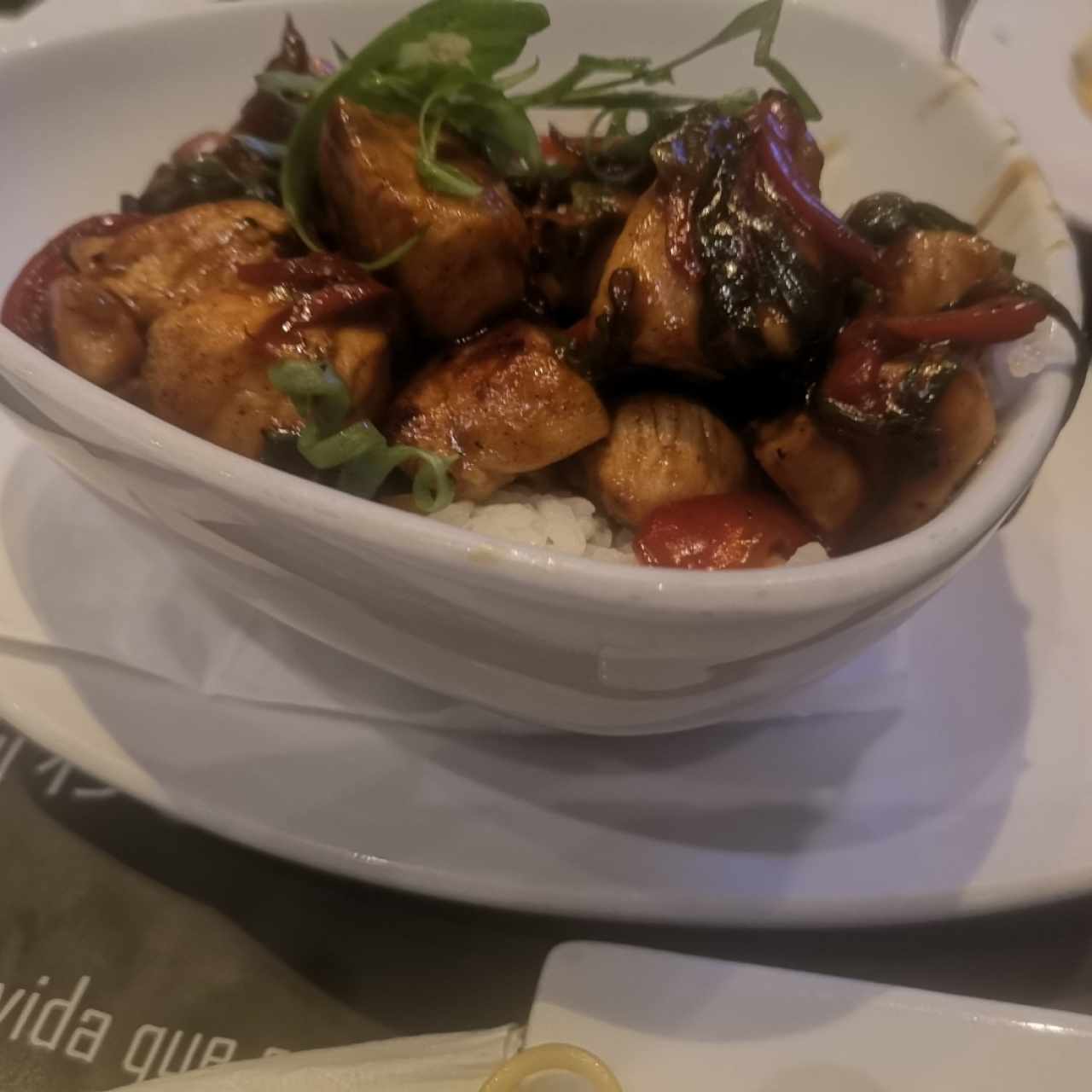 Thai - Nasu de cerdo