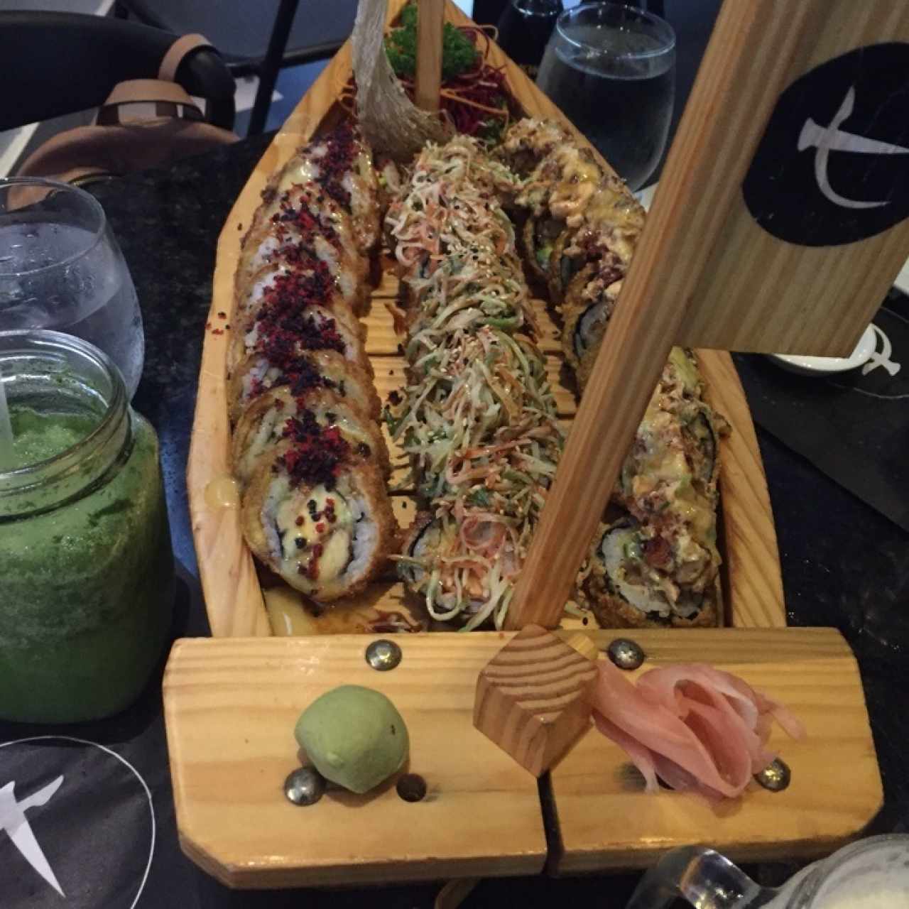 Sushi 3 variedades El kun fu y el Canalero resultaron ser mi favorito