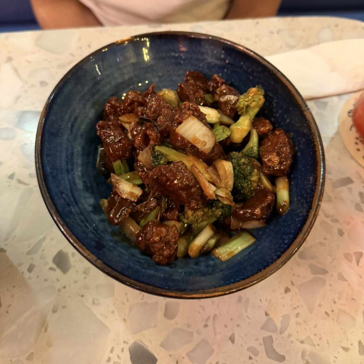 Platos Calientes - Mongolian Beef