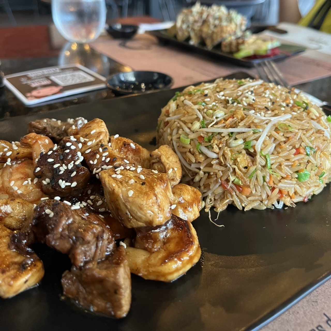 Mixto (pollo, filete y langostinos)