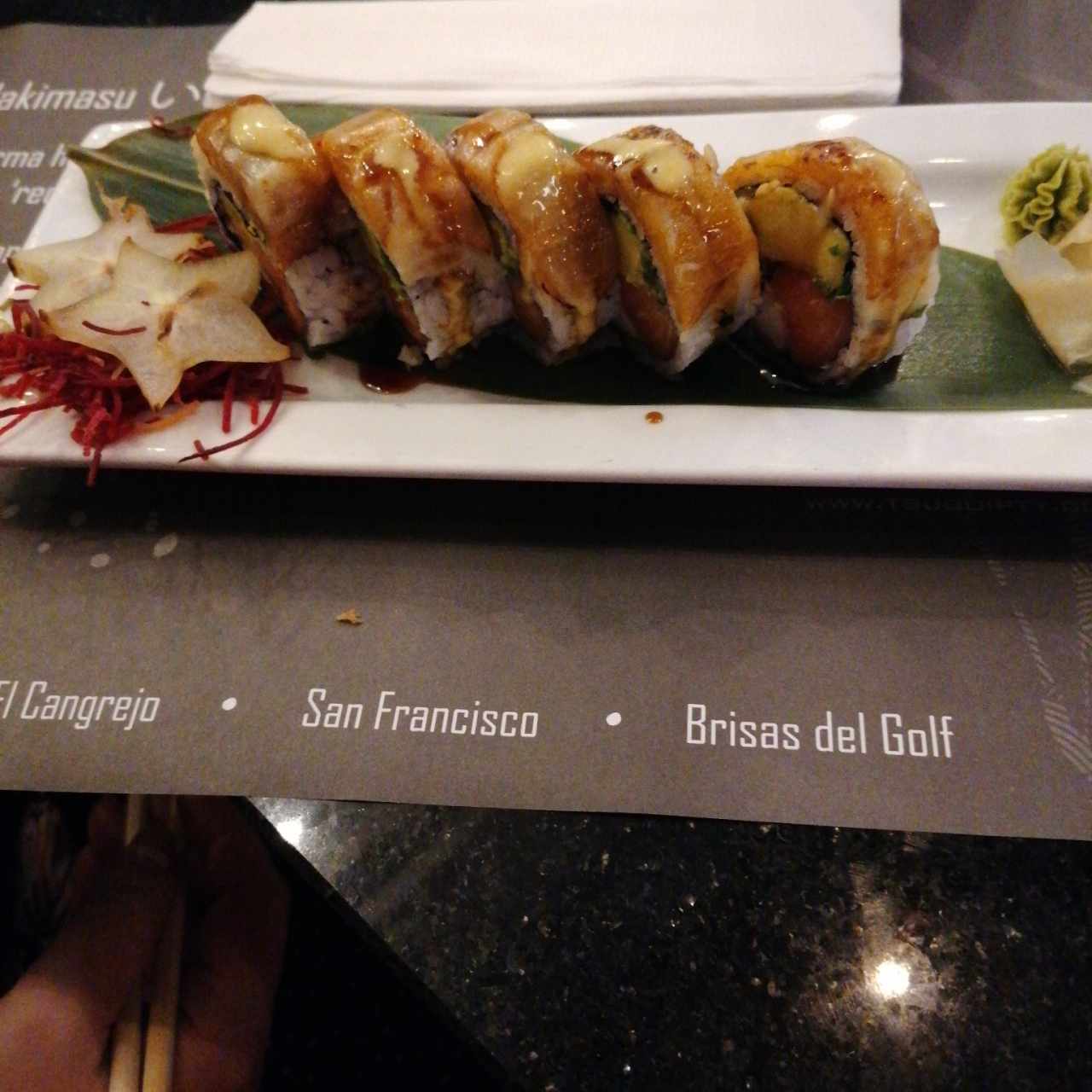 Tropical roll