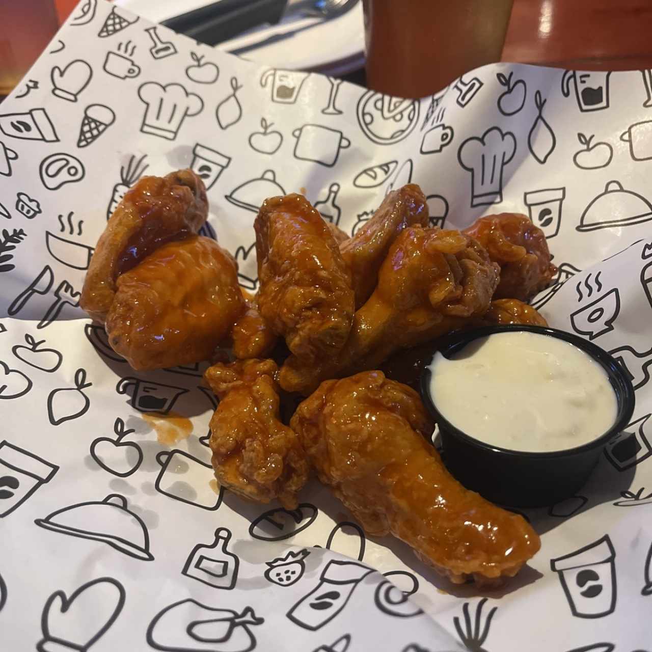 ORIGINAL HOOTERS STYLE WINGS