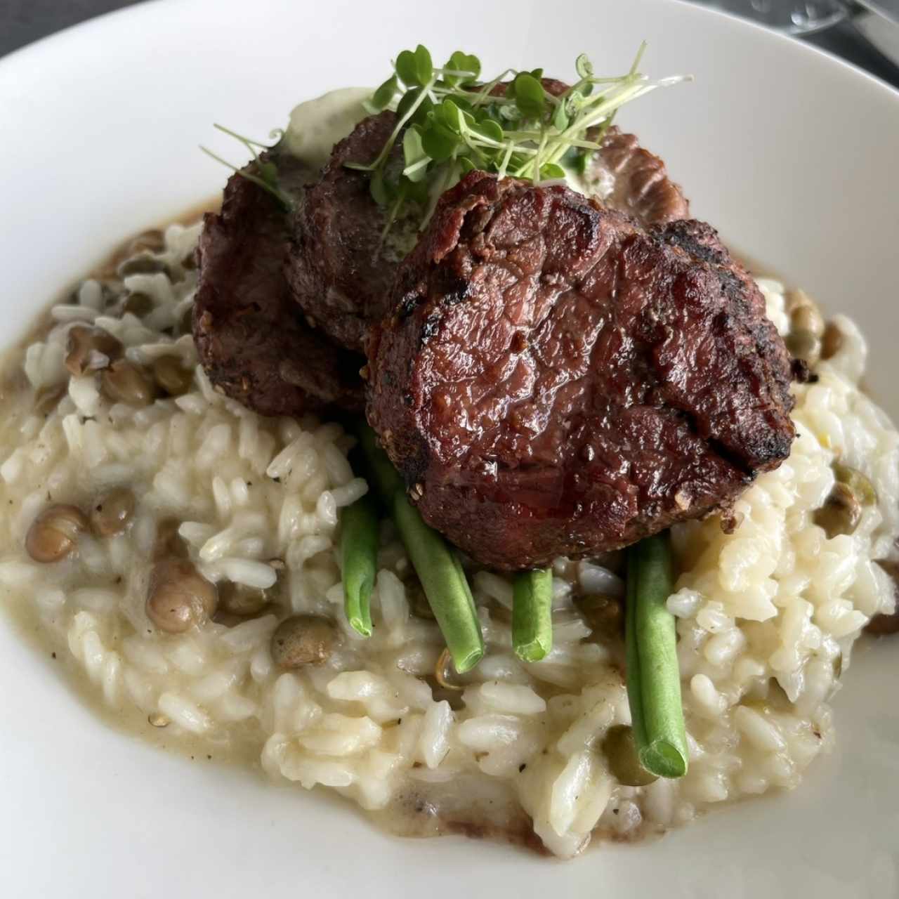 FILETE DE RES SOBRE RISOTTO