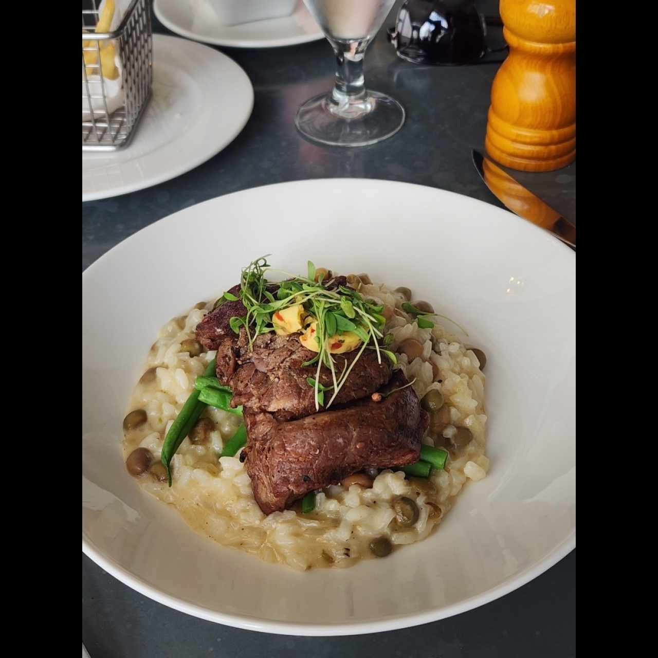 FILETE DE RES SOBRE RISOTTO