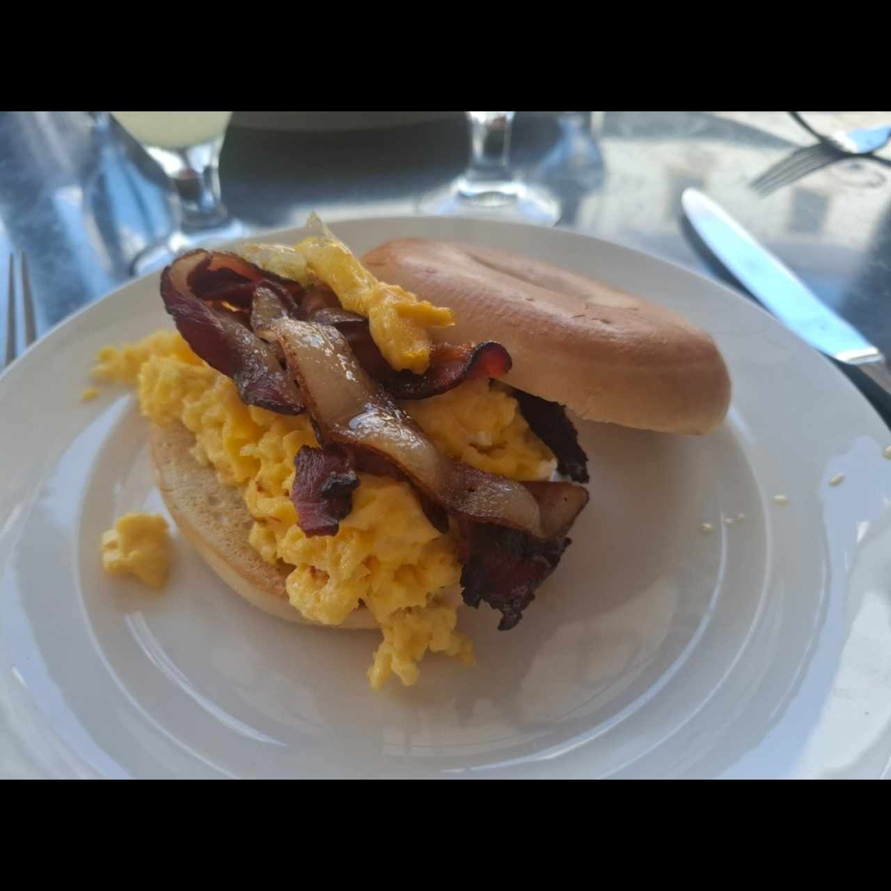 DESAYUNO - BREAKFAST SANDWICH