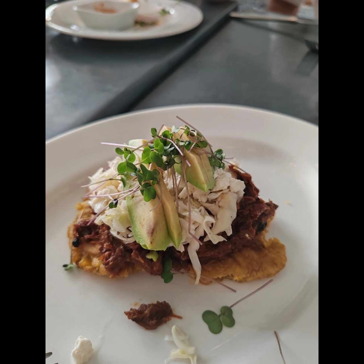 patacones con puerco en adobo