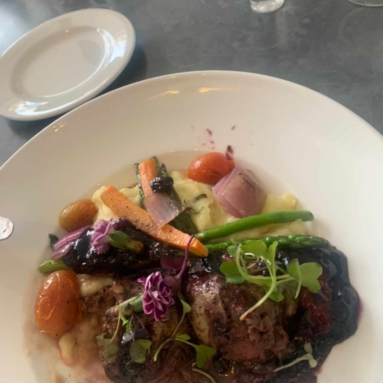 Filete de res con puré