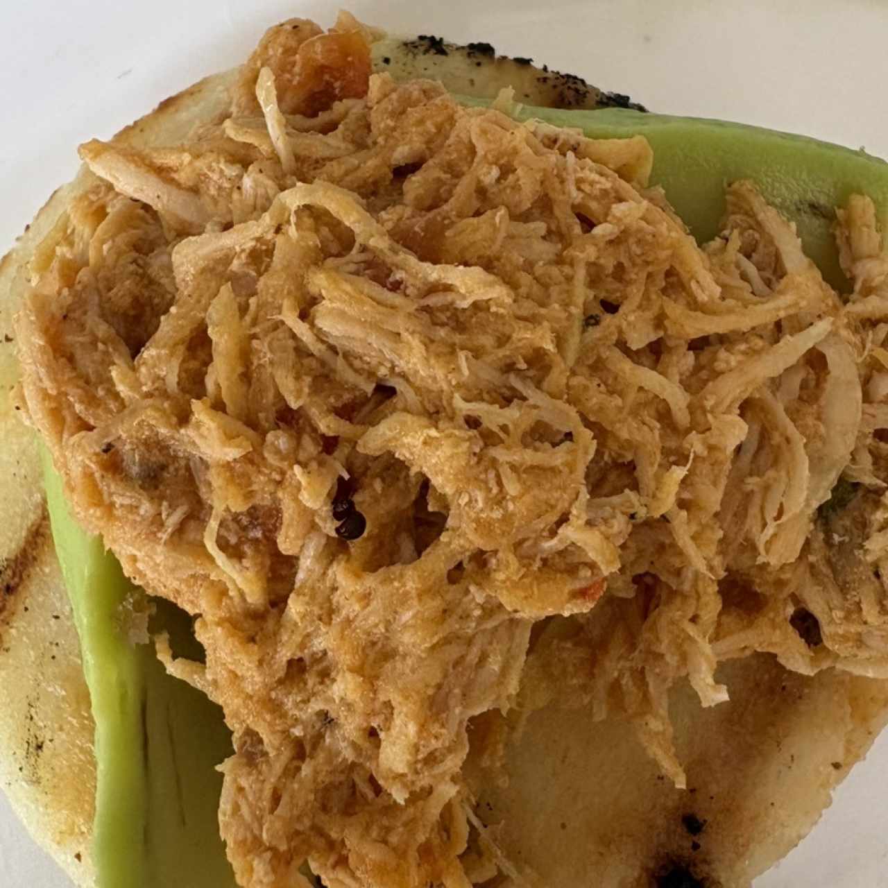 AREPAS CON  POLLO