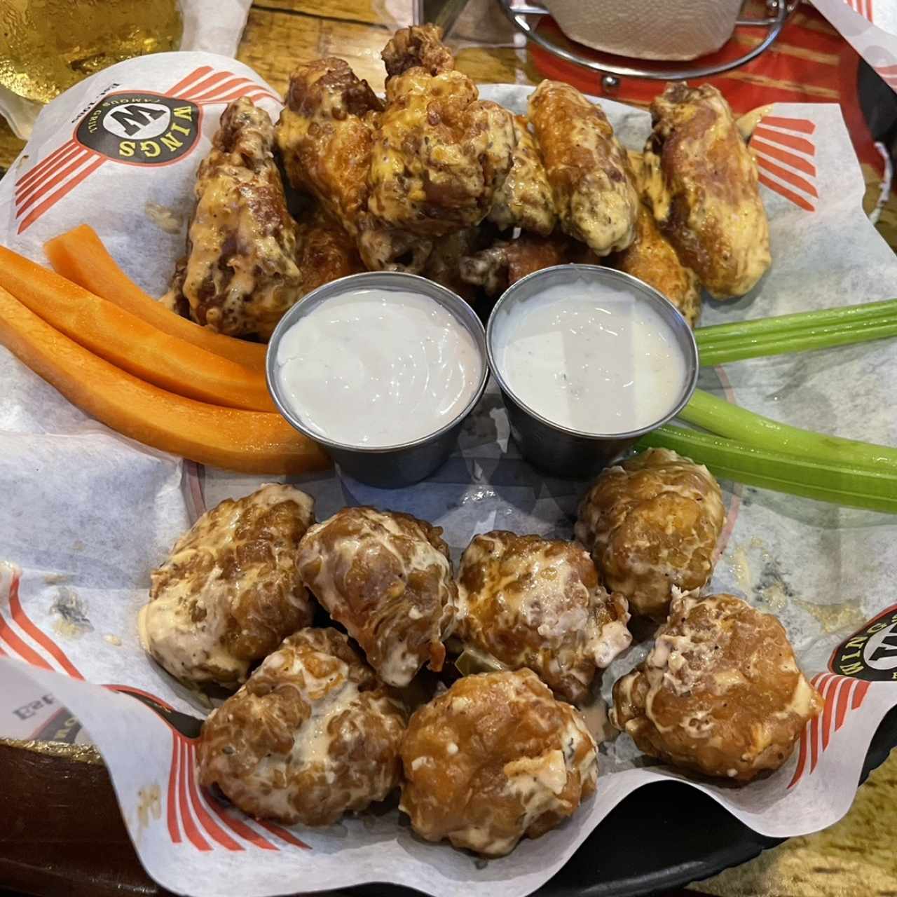10 wings y 10 boneless